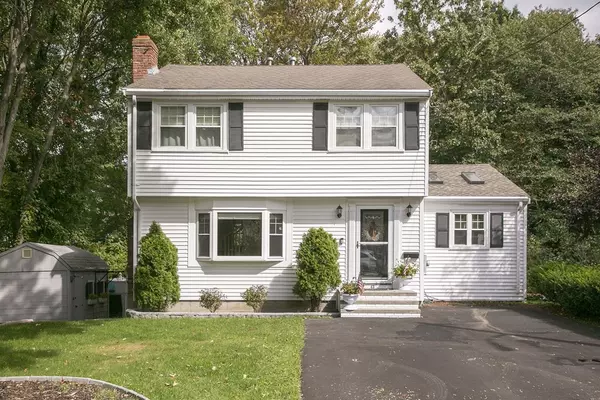 43 Longwood Rd, Braintree, MA 02184