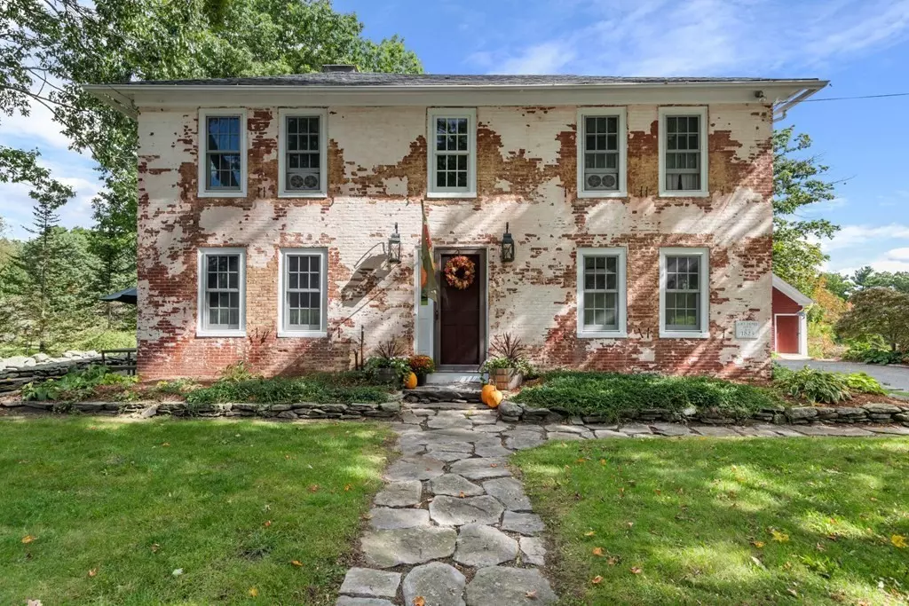 Princeton, MA 01541,8 Merriam Rd