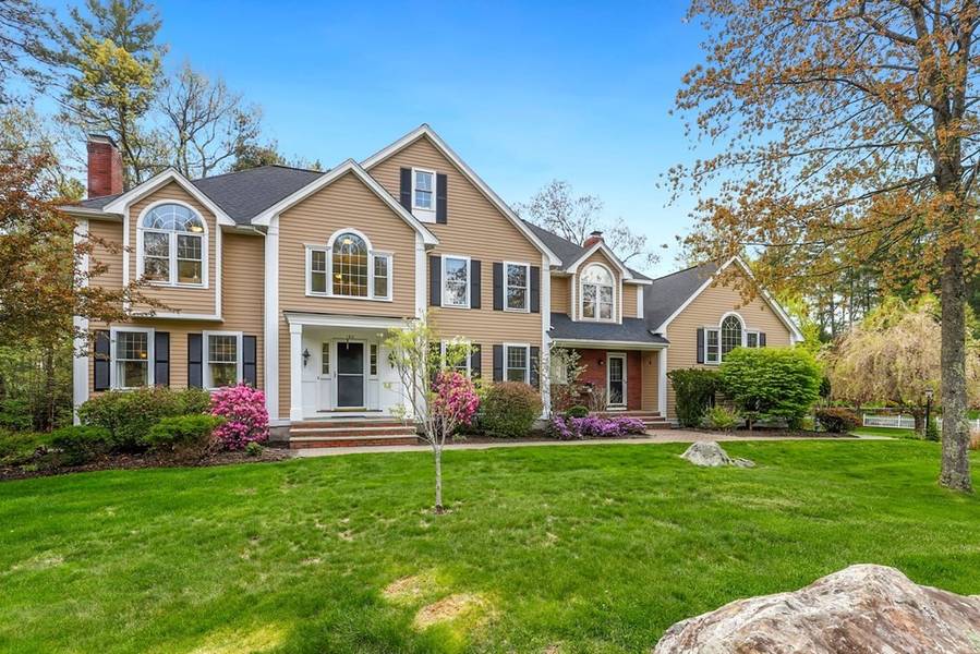 180 Lancaster Rd, North Andover, MA 01845