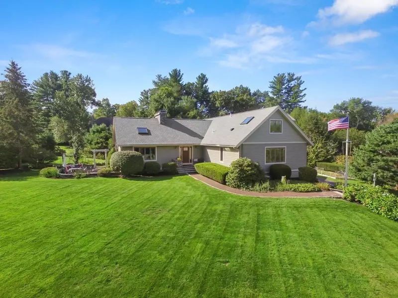 24 River Meadow Dr, West Newbury, MA 01985