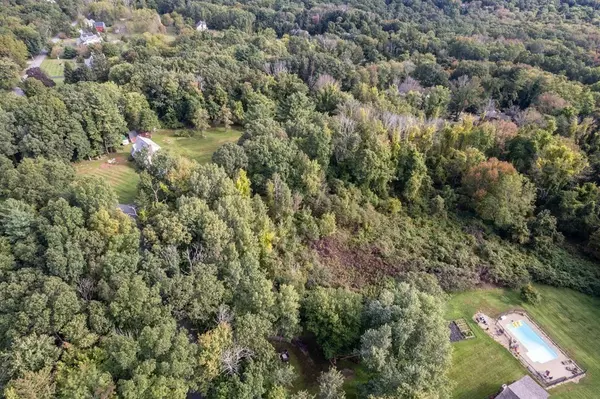 Upton, MA 01568,0 Glenview St