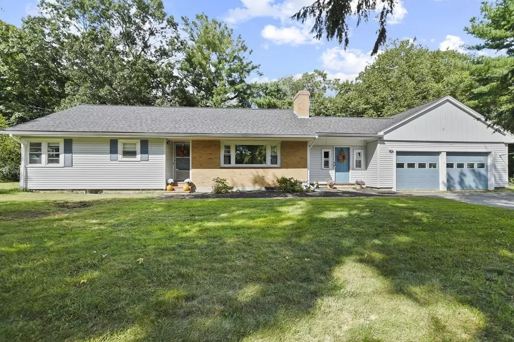 Topsfield, MA 01983,10 Walker Road