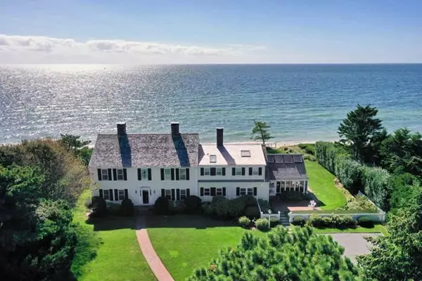 771 Sea View Ave, Barnstable, MA 02655