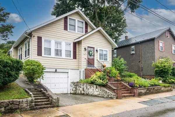 5 Crescent Avenue, Stoneham, MA 02180