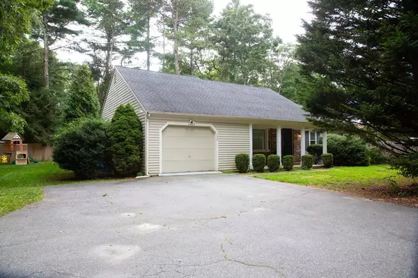 Barnstable, MA 02632,329 White Oak Trail