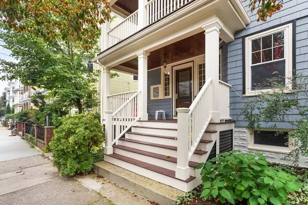 Somerville, MA 02143,7 Lewis St #2