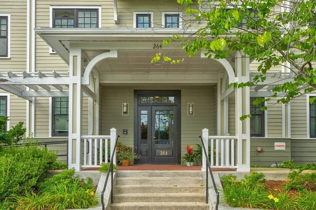 Arlington, MA 02474,264 Massachusetts Ave #202