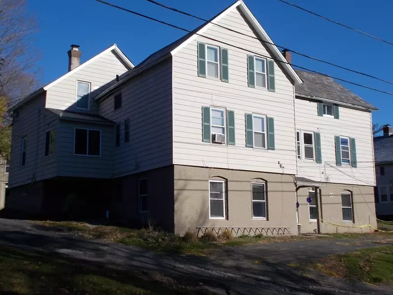 45 Reservoir Road, Northampton, MA 01053