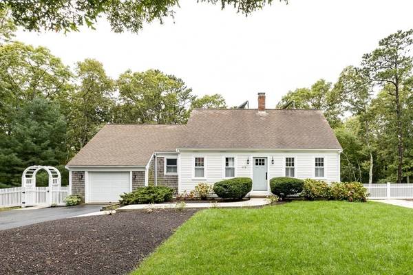 173 Thankful Ln, Barnstable, MA 02635