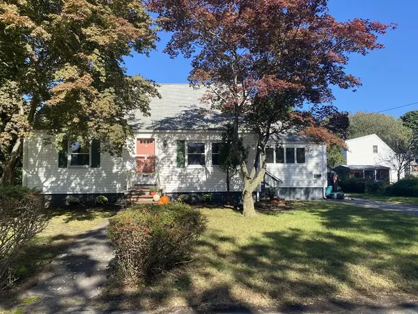 33 Columbia Blvd, Peabody, MA 01960