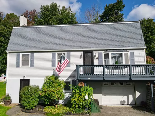 17 Greenville St, Spencer, MA 01562