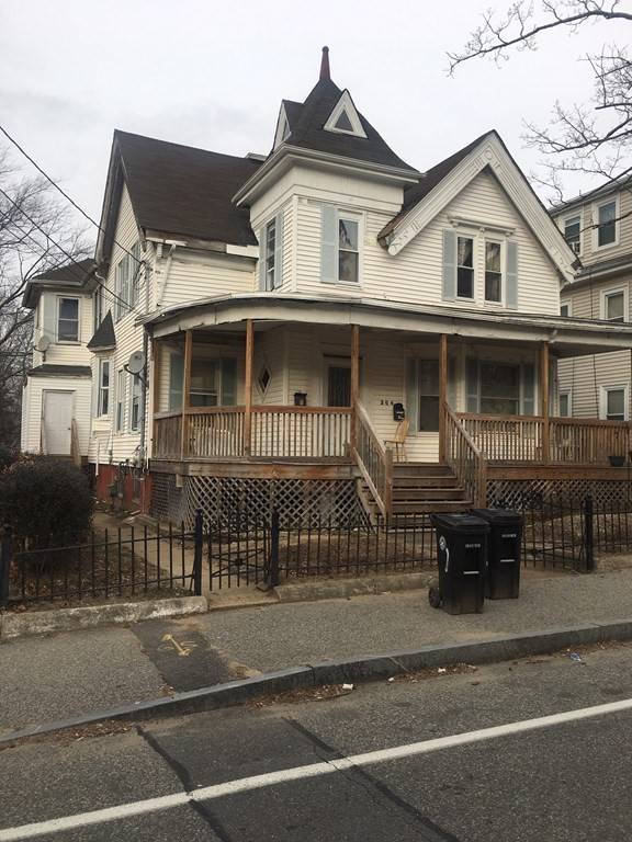 264 Court Street, Brockton, MA 02302