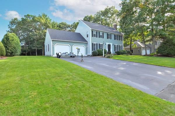 Kingston, MA 02364,8 Highland Dr