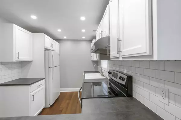 Millbury, MA 01527,48 Tiffany Circle #48