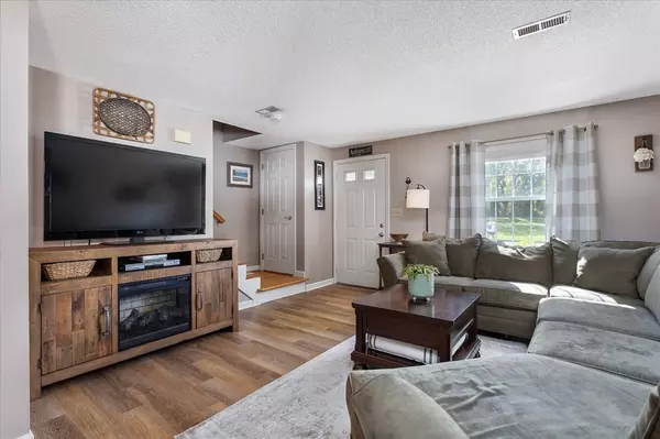 Auburn, MA 01501,2701 Forest Park Dr #2701