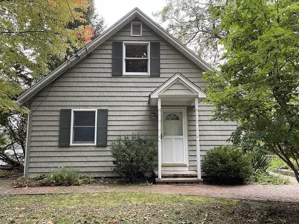 Brookfield, MA 01506,36 Allen Rd