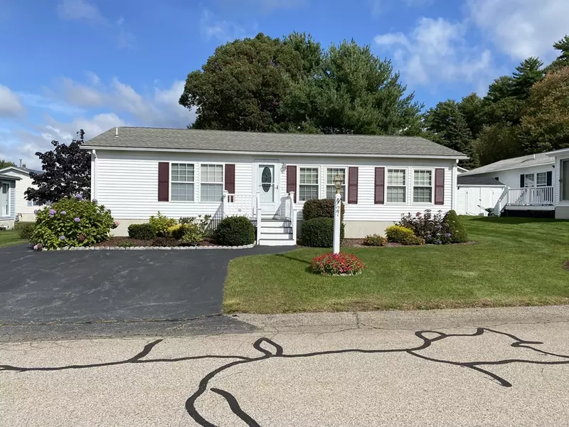 27 Country Drive, Bridgewater, MA 02324