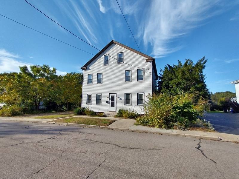 16 Goddard Street, Blackstone, MA 01504