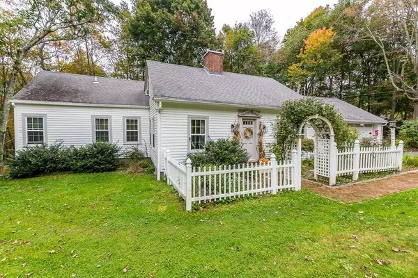 845 Hill St, Northbridge, MA 01588