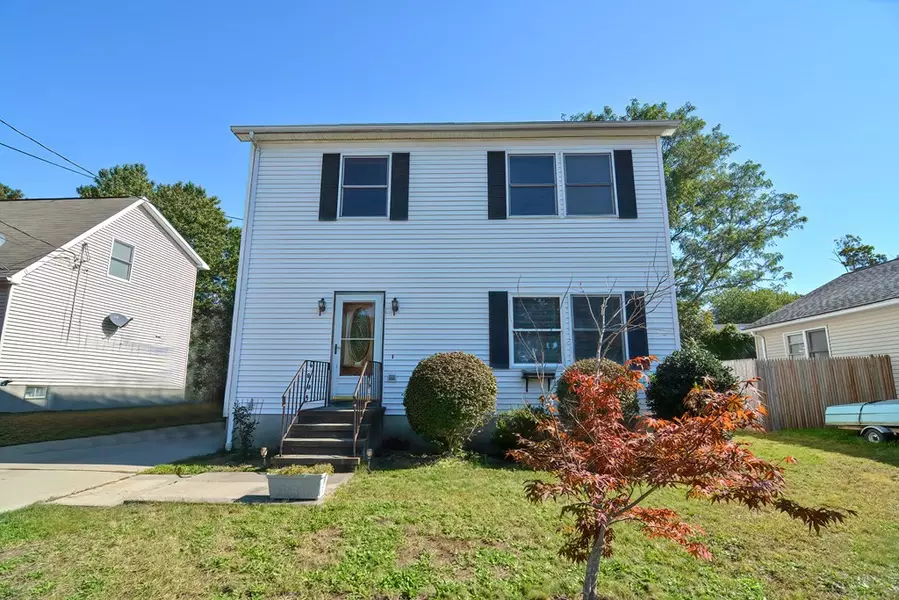 6 Buttonwood Lane, Acushnet, MA 02743