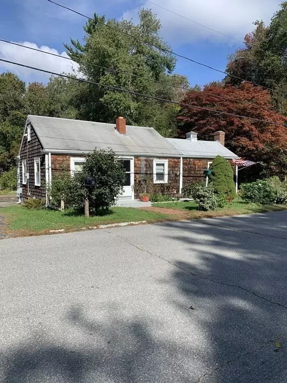 Acushnet, MA 02743,61 Lussier St