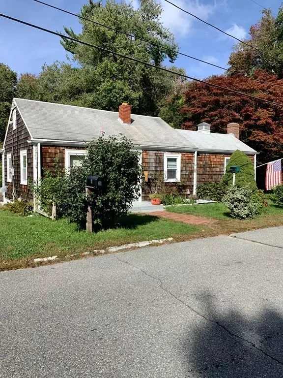 Acushnet, MA 02743,61 Lussier St