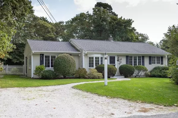 68 Grove St, Barnstable, MA 02635