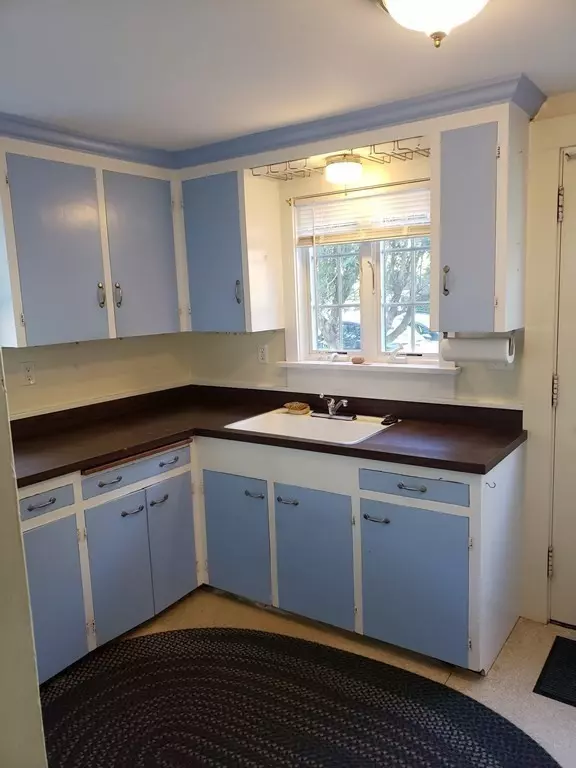 Rockport, MA 01966,13 Prospect St