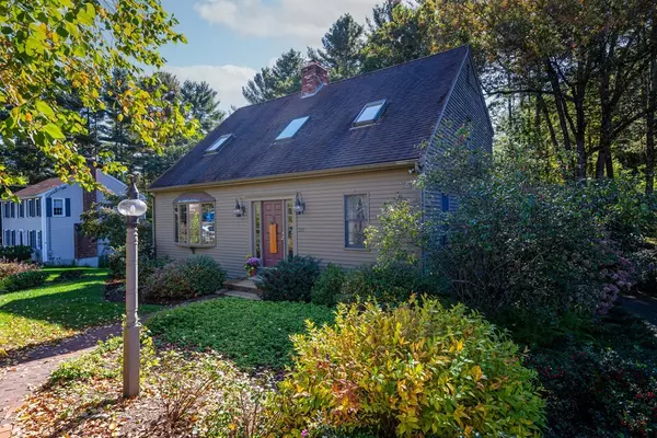 Upton, MA 01568,137 Glen Ave