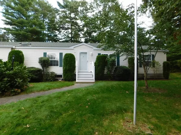 Middleboro, MA 02346,2612 Oak Point Dr