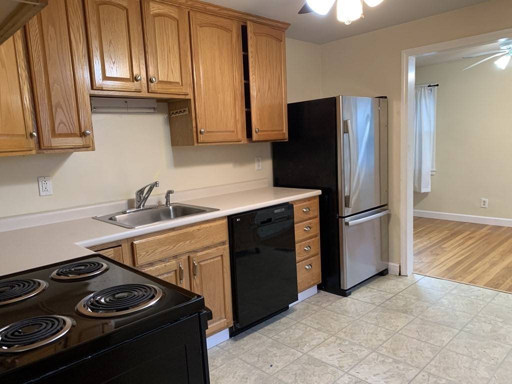 Shrewsbury, MA 01545,17 Brookway Dr