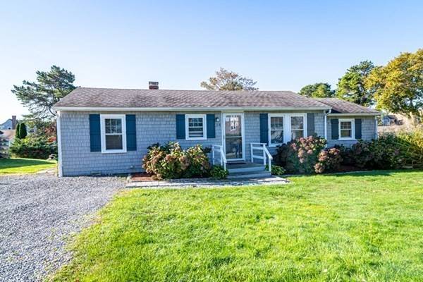 34 Dillingham Ave, Sandwich, MA 02563