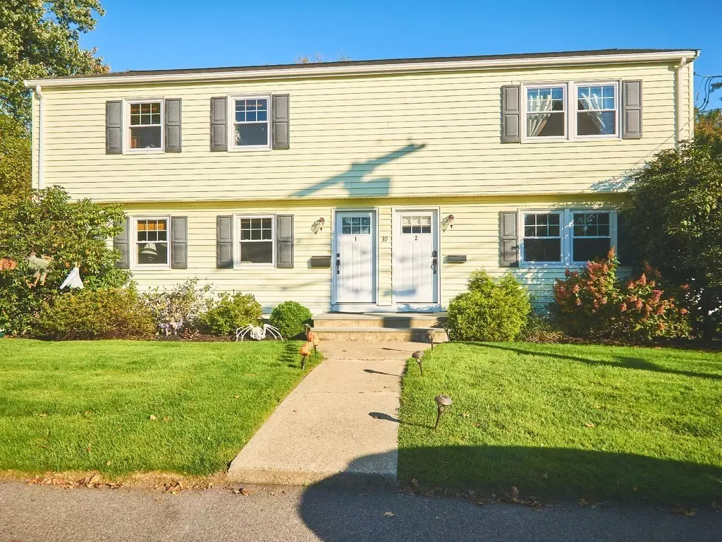 Newton, MA 02465,39 Henshaw St. #2