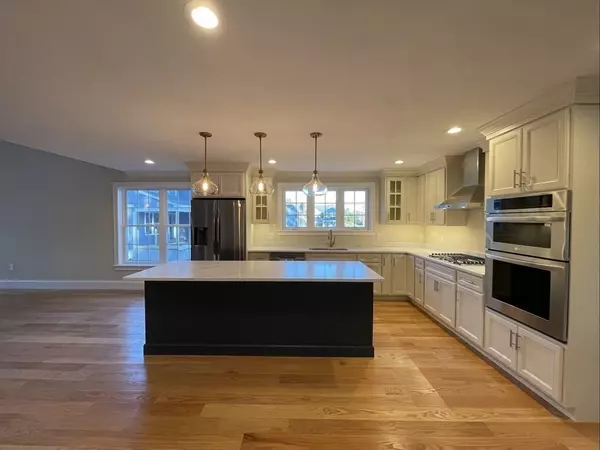 Mansfield, MA 02048,660 North Main Street #A