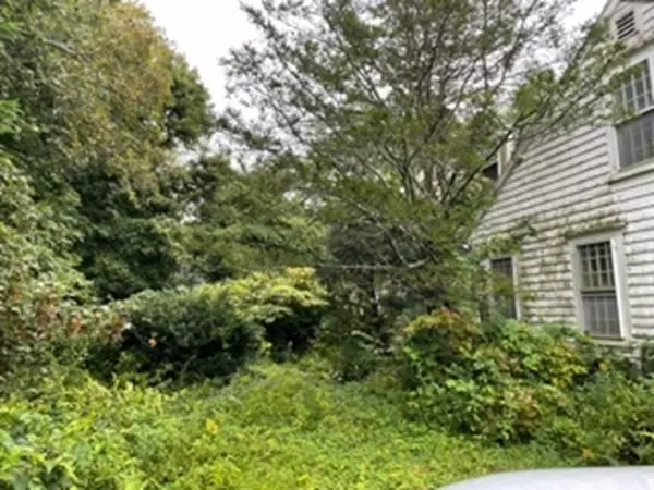 357 W Falmouth Highway, Falmouth, MA 02540