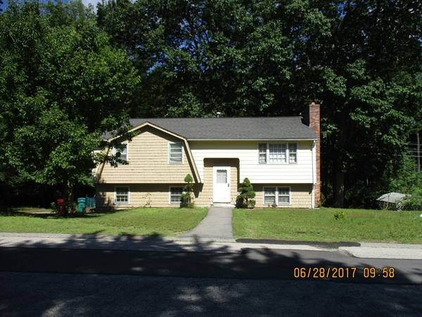 55 Gagnon Road, Lowell, MA 01854