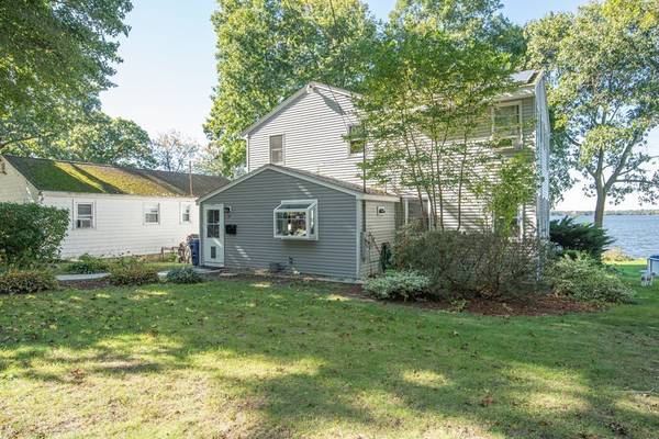 19 Beaulieu St, Westport, MA 02790