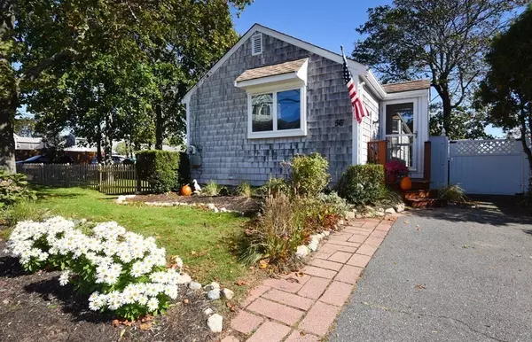 56 Island St, Marshfield, MA 02020