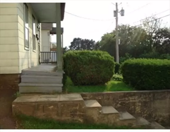 Spencer, MA 01562,9 Pearl St