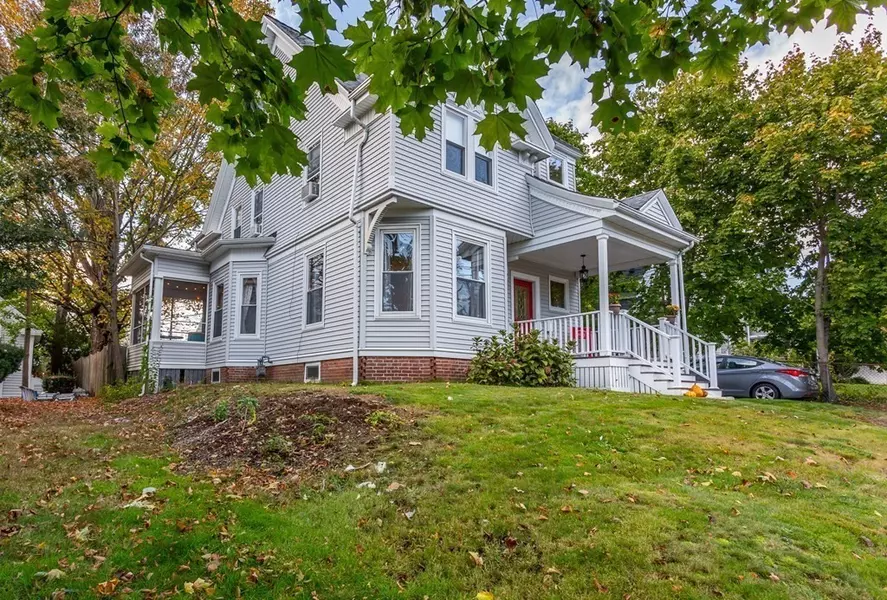 85 Bedford St, Bridgewater, MA 02324