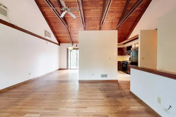 Little Compton, RI 02837,70 Amesbury Ln