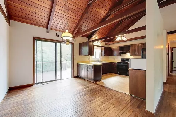 Little Compton, RI 02837,70 Amesbury Ln