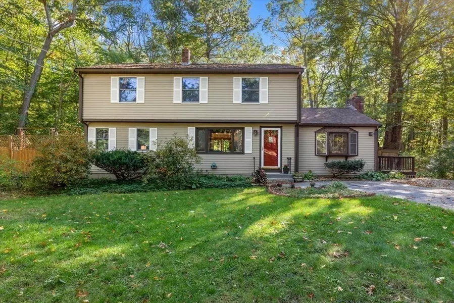 294 Grove St, Norwell, MA 02061