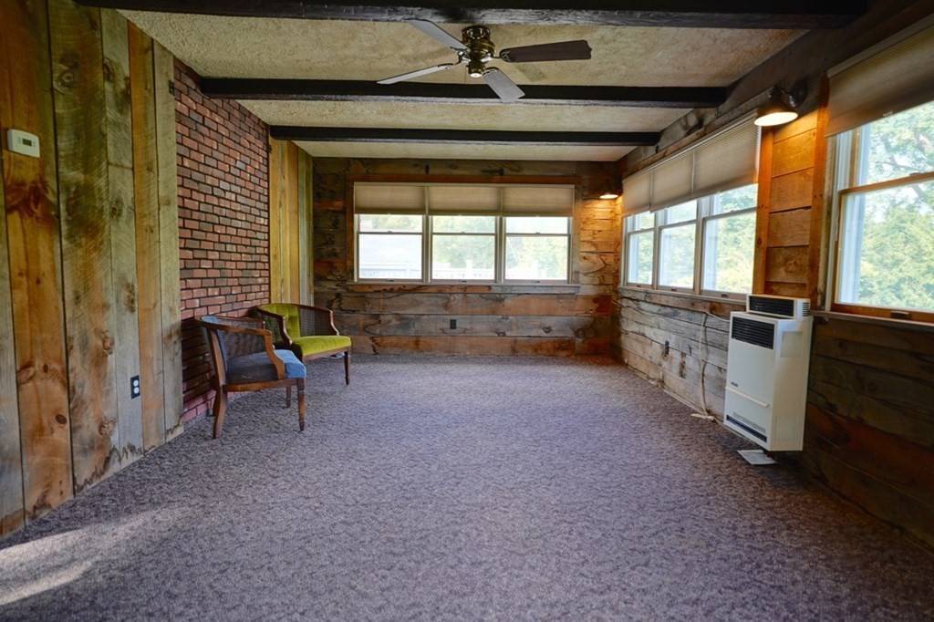 Groveland, MA 01834,6 Briscoe Rd
