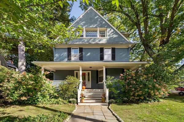 72 Oxford Rd, Newton, MA 02459