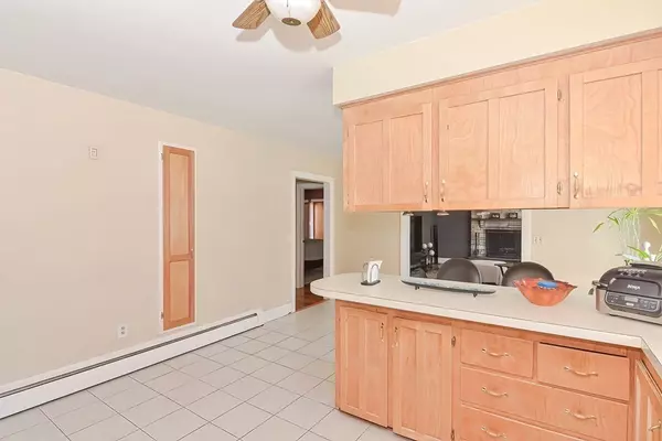 Swansea, MA 02777,2101 Gar Hwy