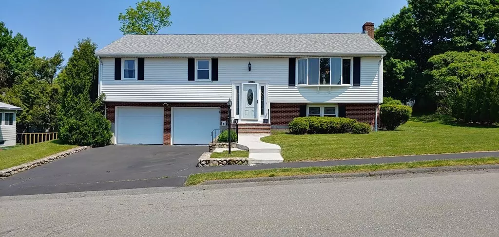 18 Morgan Ave, Stoneham, MA 02180