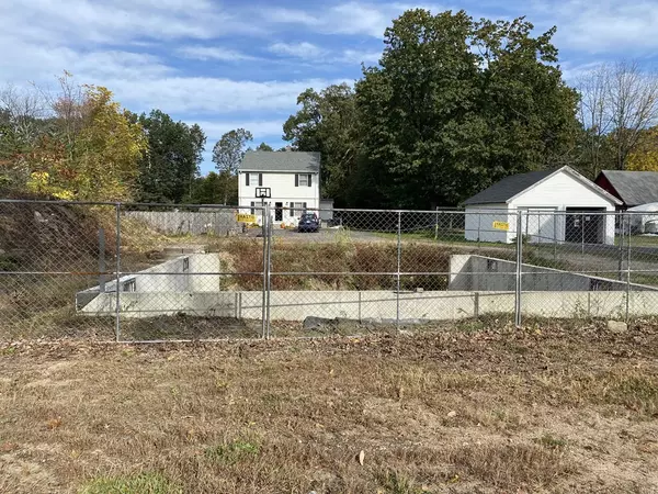 Southwick, MA 01077,134 Point Grove Rd