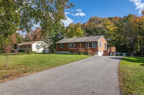 Amesbury, MA 01913,53 Monroe Street