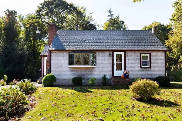 5 Earl St, Wareham, MA 02538